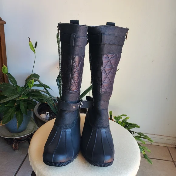 Sperry | Shoes | Sperry Black Quilted Winter Rain Boots  display picture 2